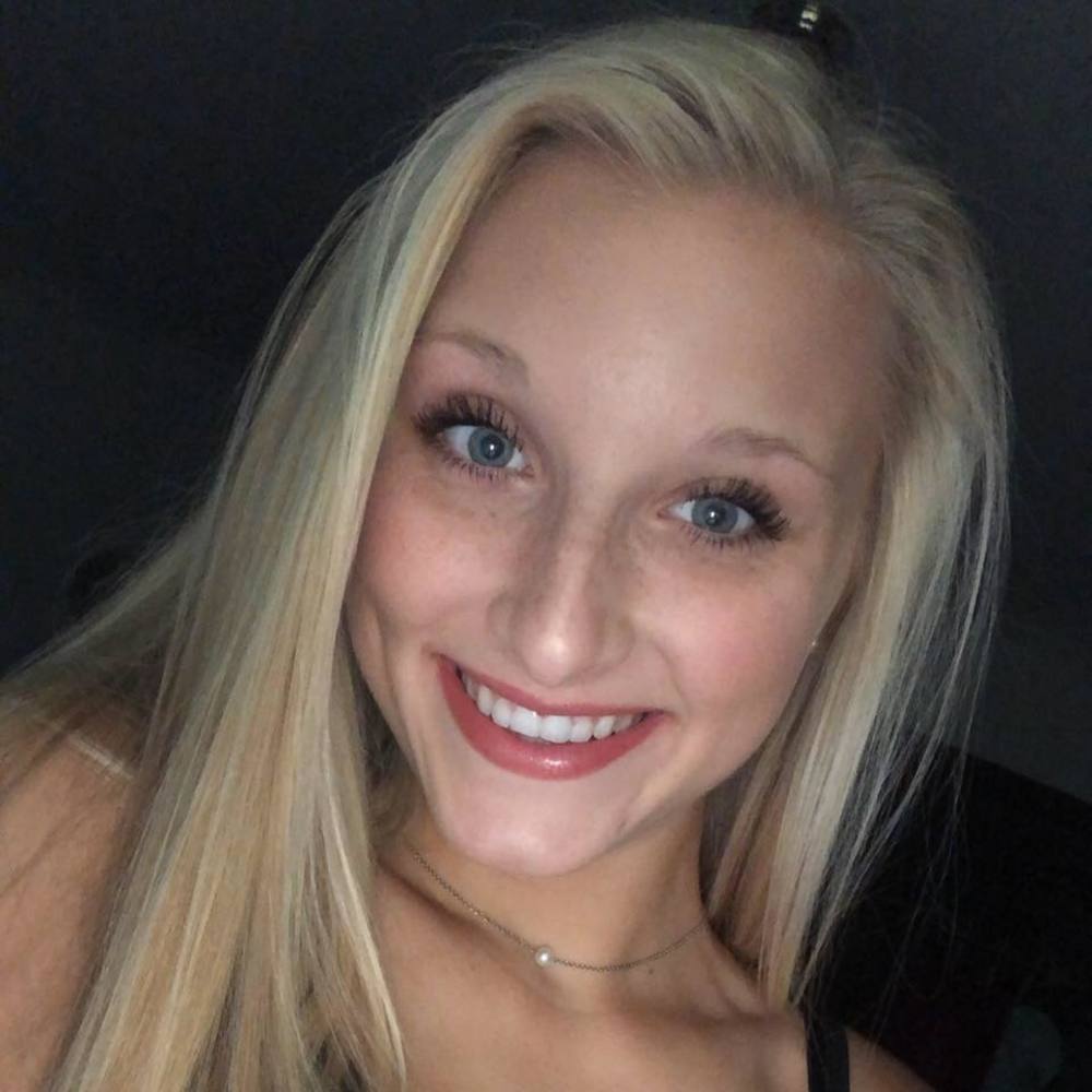 Meet your Posher, Emmi